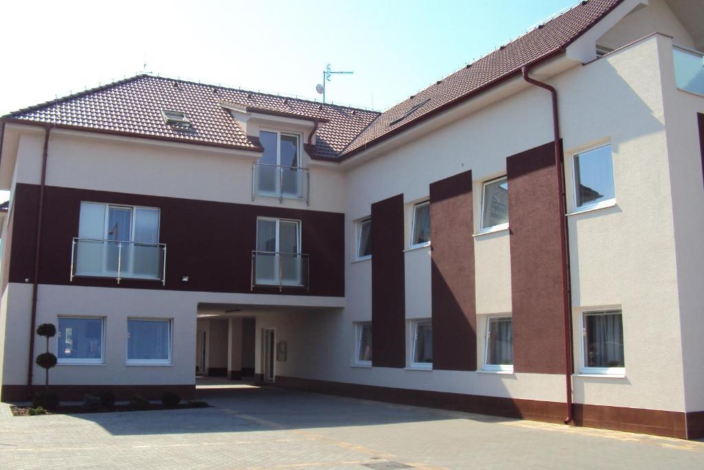 Hotel Senec Aqua Resort - Family Friendly Quarto foto